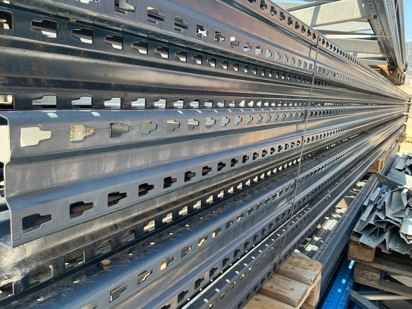 puntal Mecalux 8500 x 120 x 70 mm